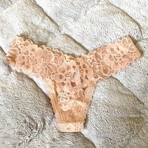 NWT XS Victoria Secret Lacy Thong Panties